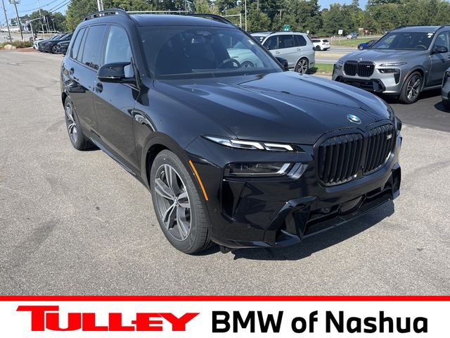 2025 BMW X7 M60i