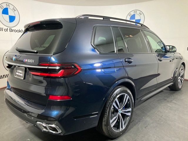 2025 BMW X7 M60i