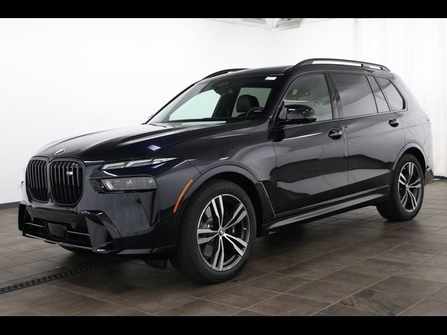 2025 BMW X7 M60i