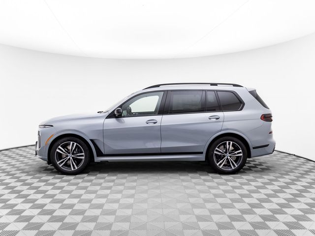 2025 BMW X7 M60i