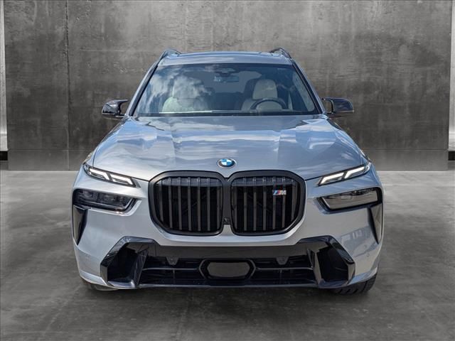 2025 BMW X7 M60i