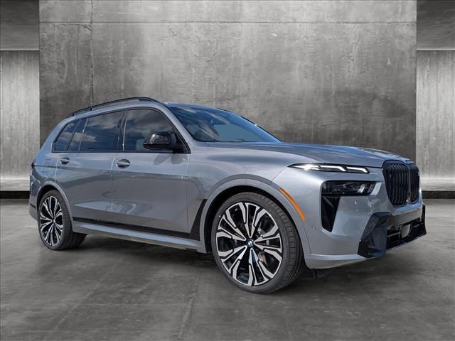 2025 BMW X7 M60i