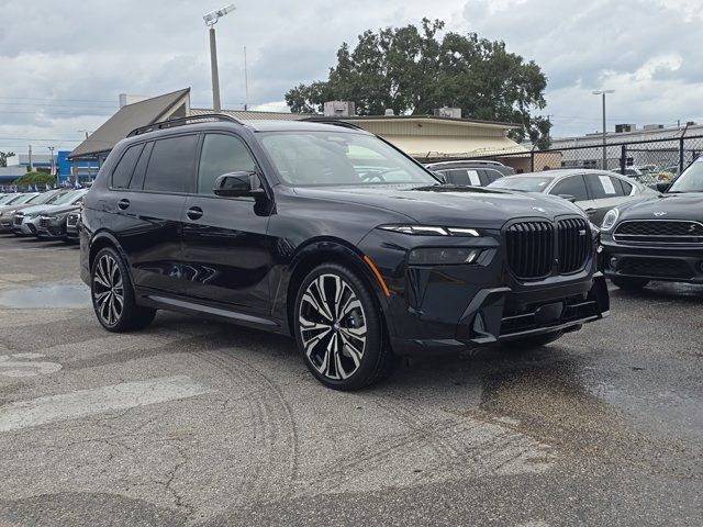 2025 BMW X7 M60i