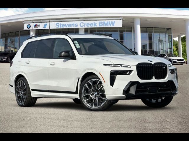 2025 BMW X7 M60i