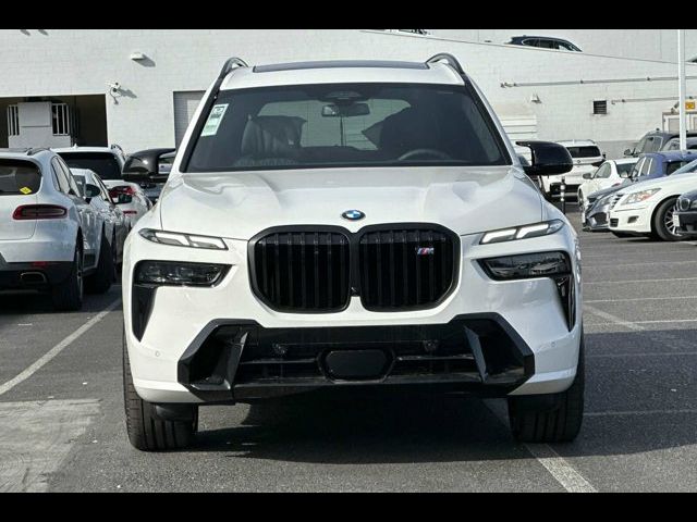 2025 BMW X7 M60i