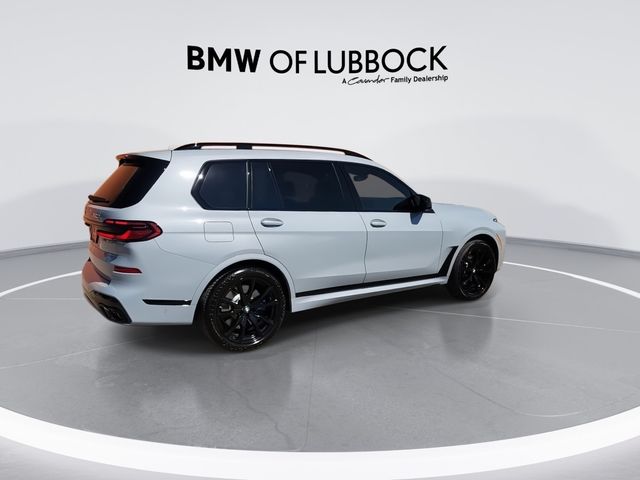 2025 BMW X7 M60i