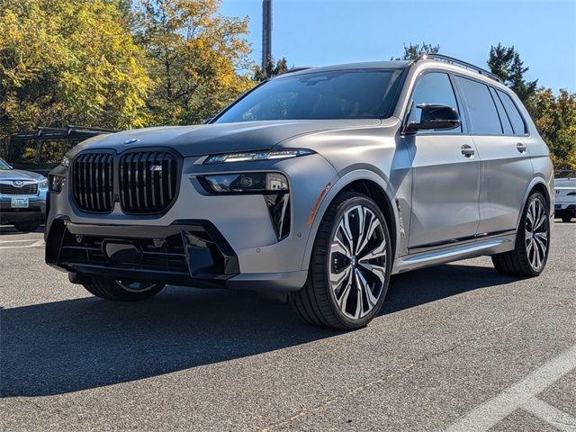 2025 BMW X7 M60i