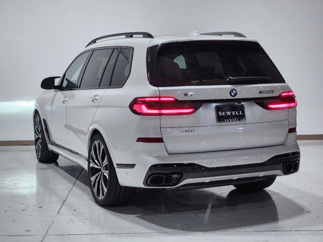 2025 BMW X7 M60i