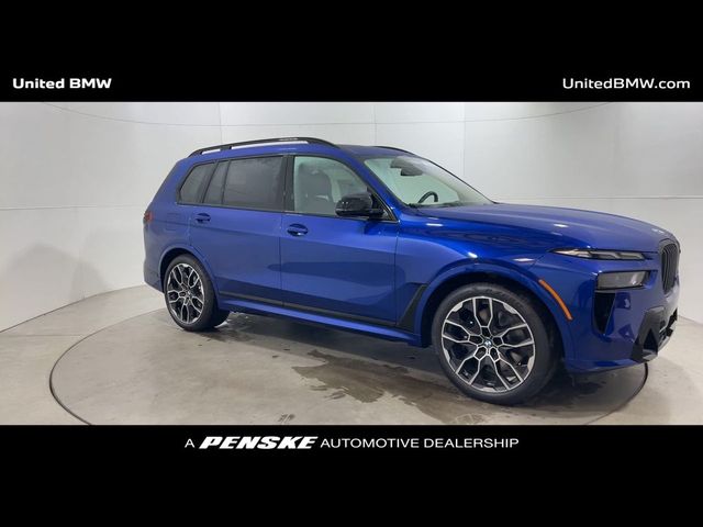 2025 BMW X7 M60i