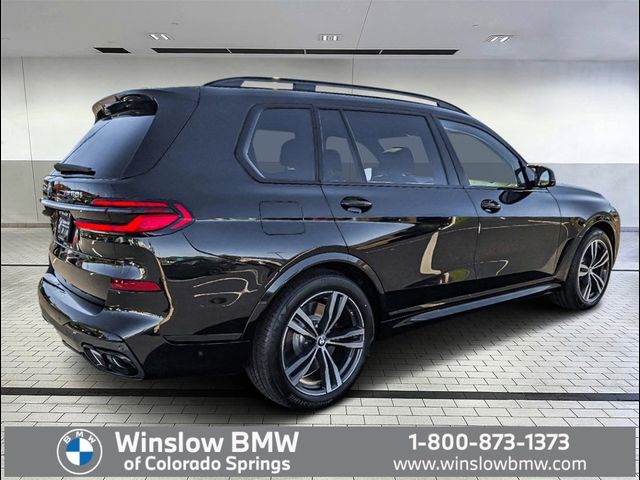 2025 BMW X7 M60i