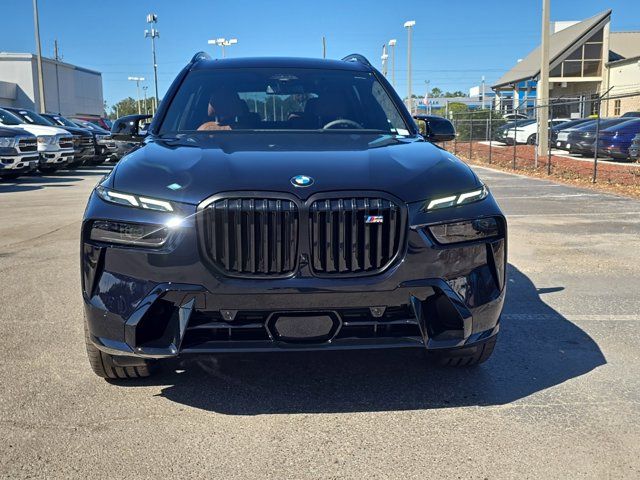 2025 BMW X7 M60i