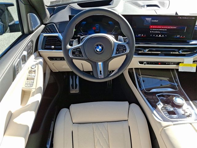 2025 BMW X7 M60i