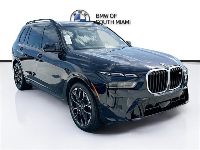 2025 BMW X7 M60i