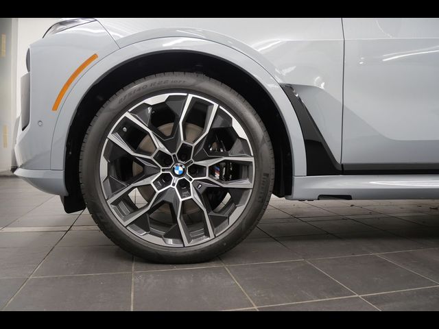 2025 BMW X7 M60i