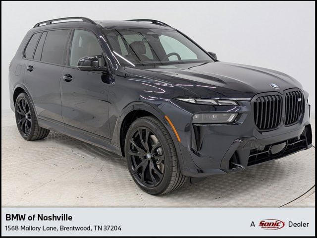 2025 BMW X7 M60i