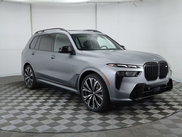 2025 BMW X7 M60i