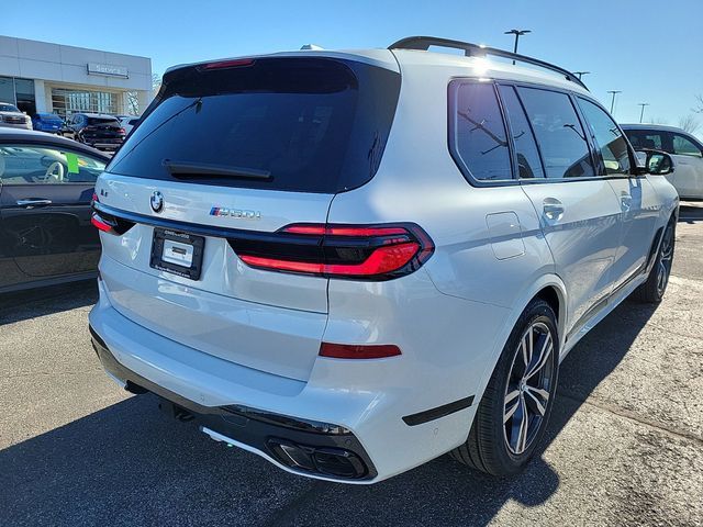 2025 BMW X7 M60i