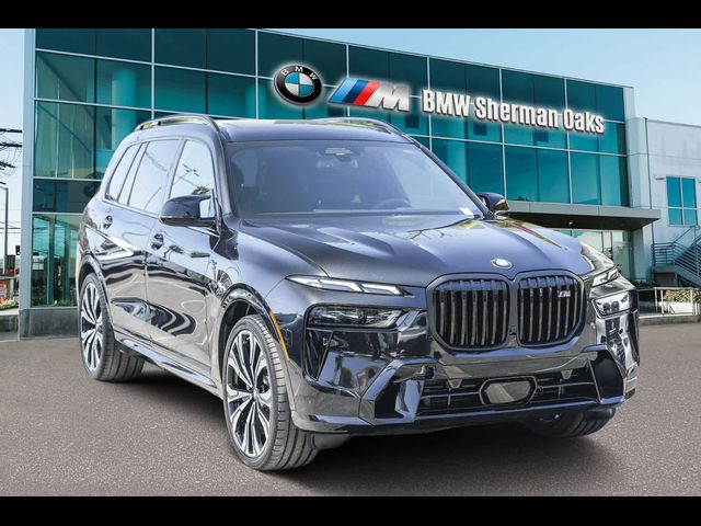 2025 BMW X7 M60i