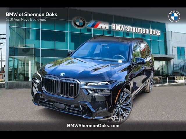 2025 BMW X7 M60i