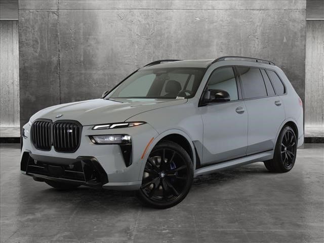 2025 BMW X7 M60i