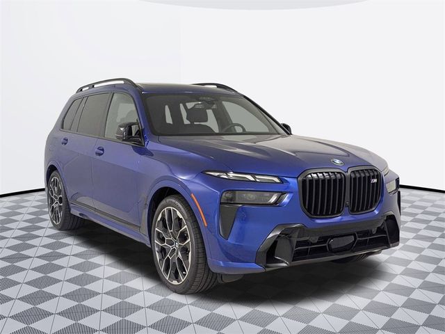 2025 BMW X7 M60i