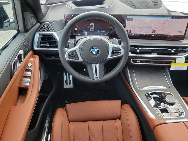 2025 BMW X7 M60i