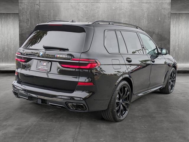 2025 BMW X7 M60i