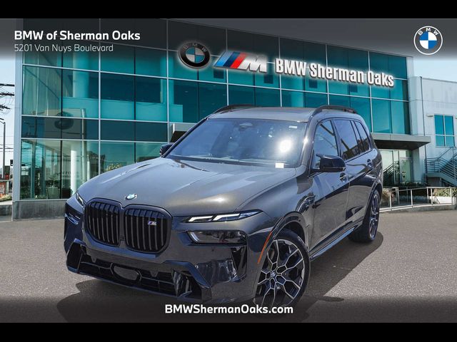 2025 BMW X7 M60i