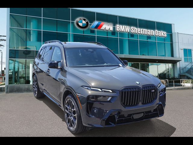 2025 BMW X7 M60i