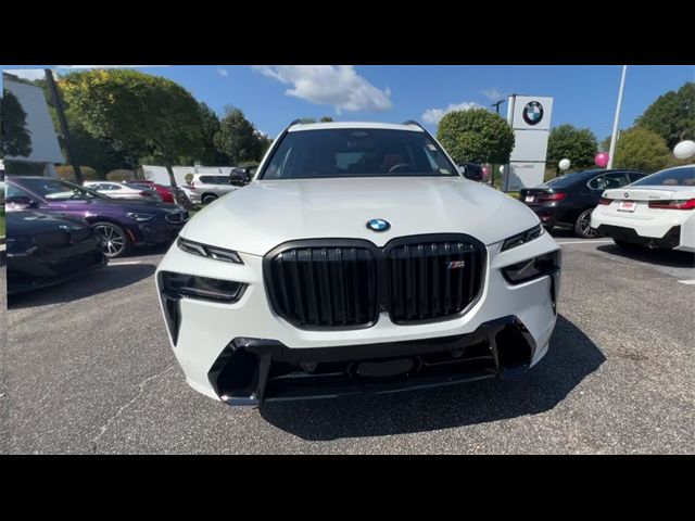 2025 BMW X7 M60i