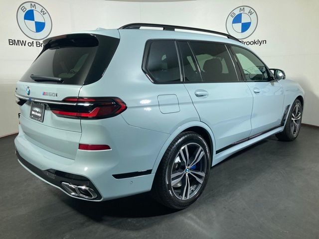 2025 BMW X7 M60i