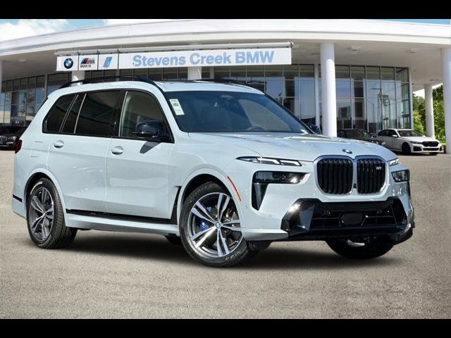 2025 BMW X7 M60i