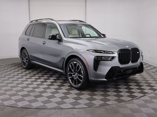 2025 BMW X7 M60i