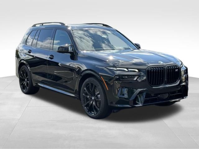 2025 BMW X7 M60i