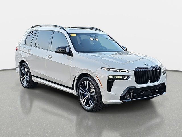 2025 BMW X7 M60i