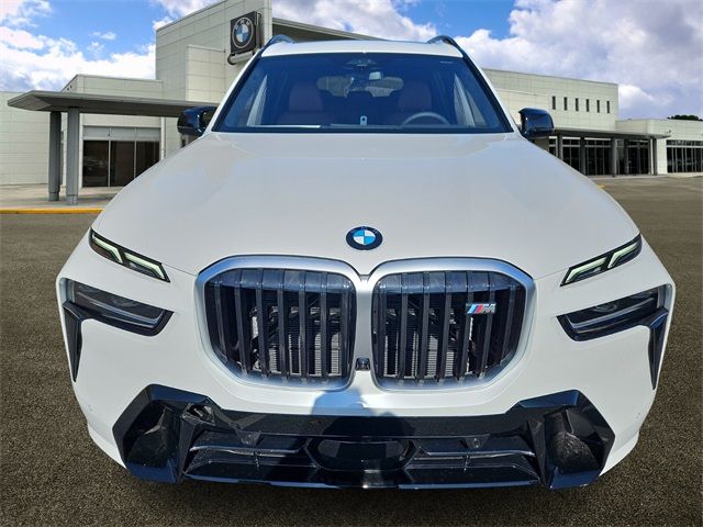 2025 BMW X7 M60i