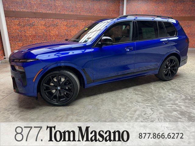 2025 BMW X7 M60i