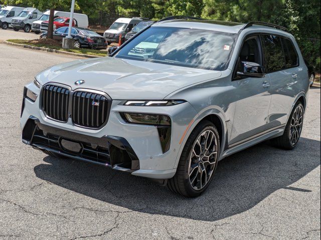 2025 BMW X7 M60i