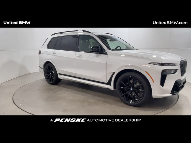 2025 BMW X7 M60i