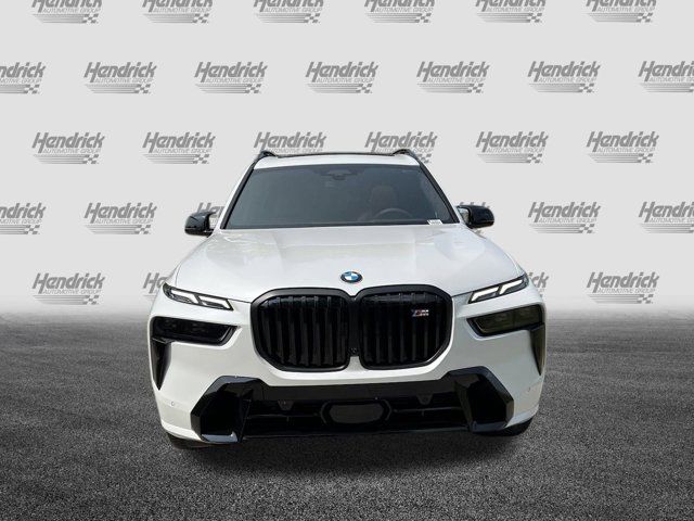 2025 BMW X7 M60i