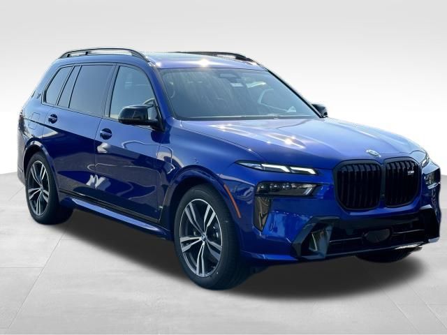 2025 BMW X7 M60i