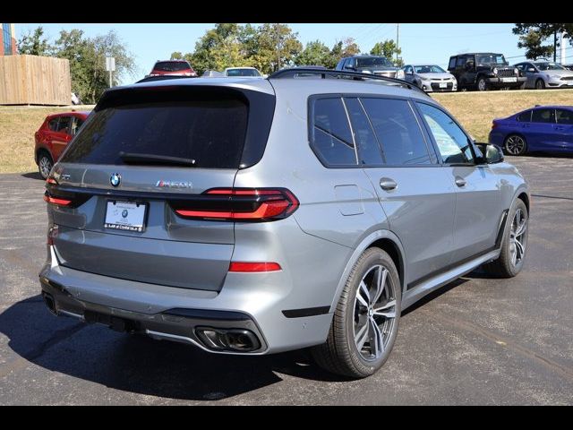 2025 BMW X7 M60i