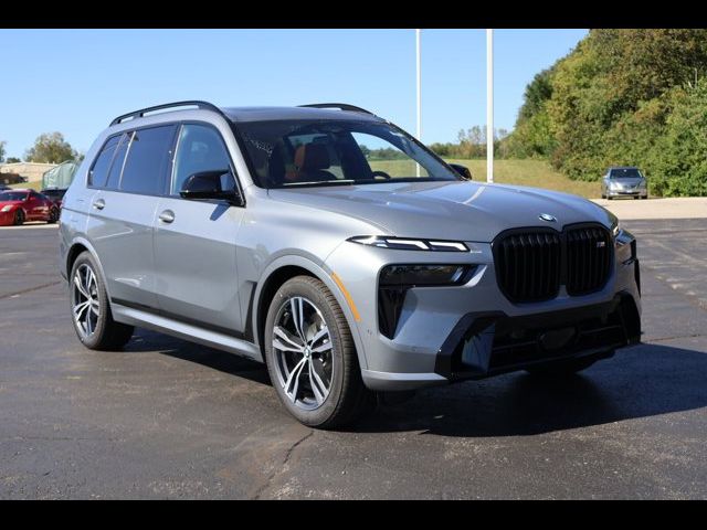 2025 BMW X7 M60i