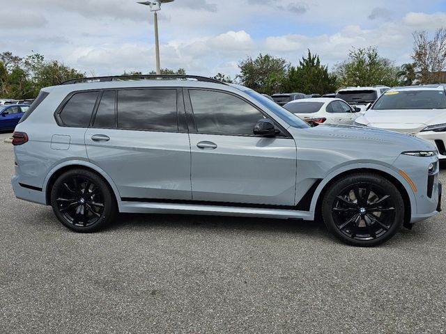 2025 BMW X7 M60i