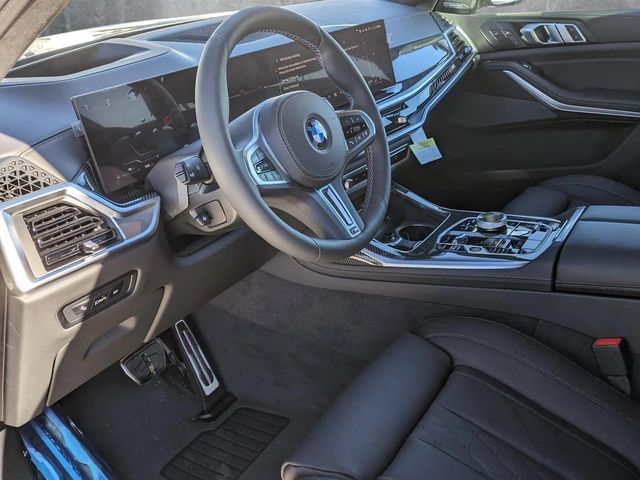 2025 BMW X7 M60i