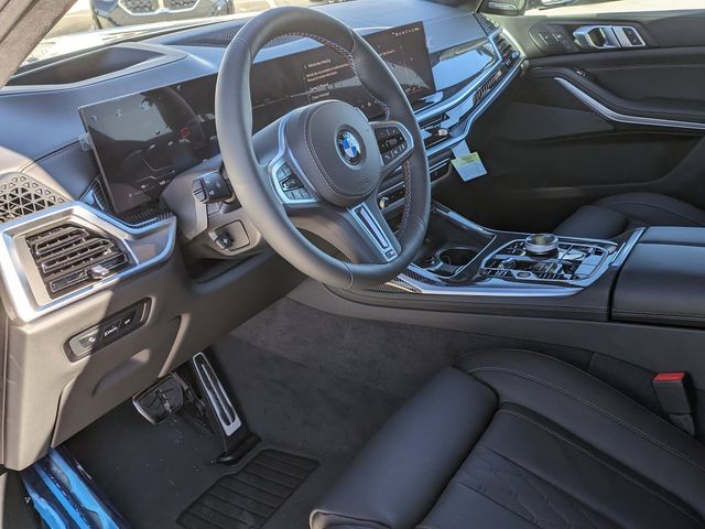 2025 BMW X7 M60i