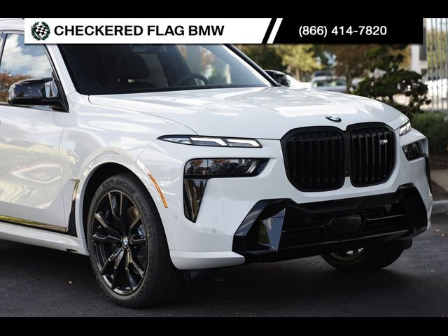 2025 BMW X7 M60i