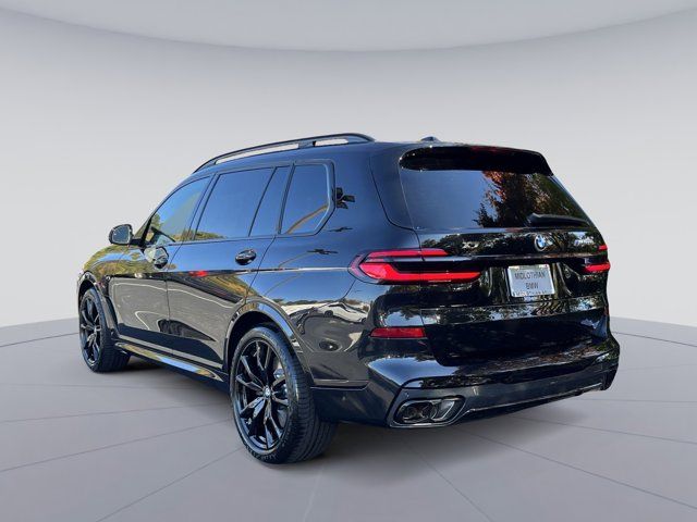 2025 BMW X7 M60i