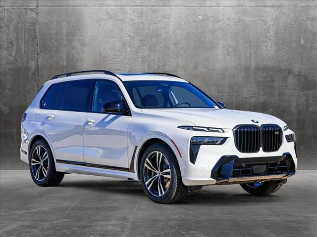 2025 BMW X7 M60i