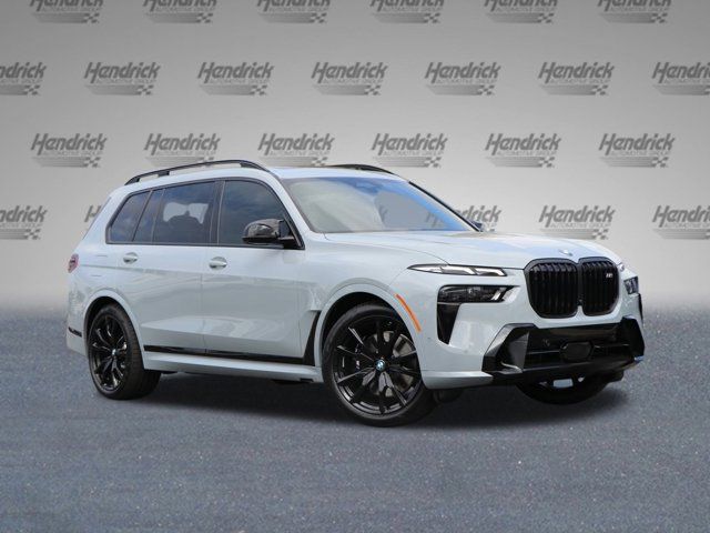 2025 BMW X7 M60i